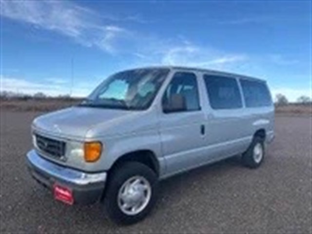 2007 Ford Econoline Wagon XL's photo
