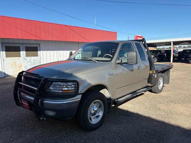 2001 Ford F-150 XL's photo