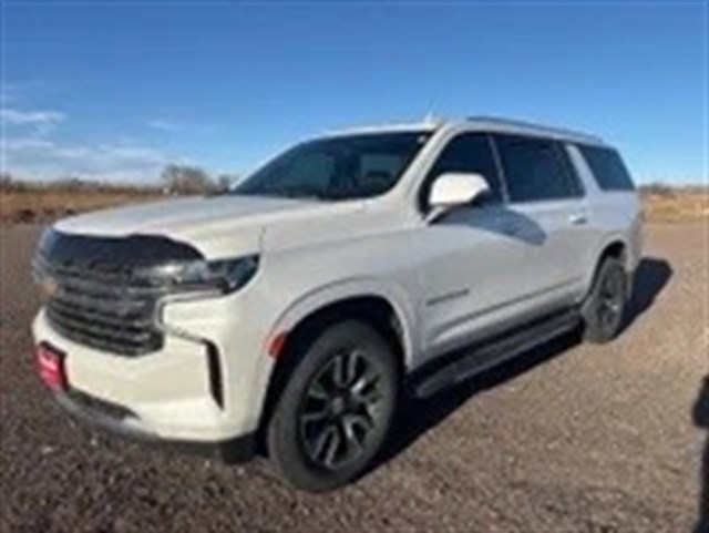 2021 Chevrolet Suburban LT's photo