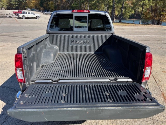 2016 Nissan Frontier SV - Photo 15