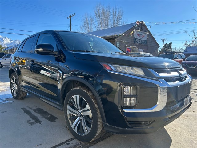 2021 Mitsubishi Outlander SE's photo