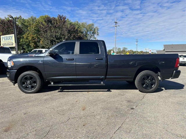 2022 RAM Ram 3500 Pickup Big Horn's photo