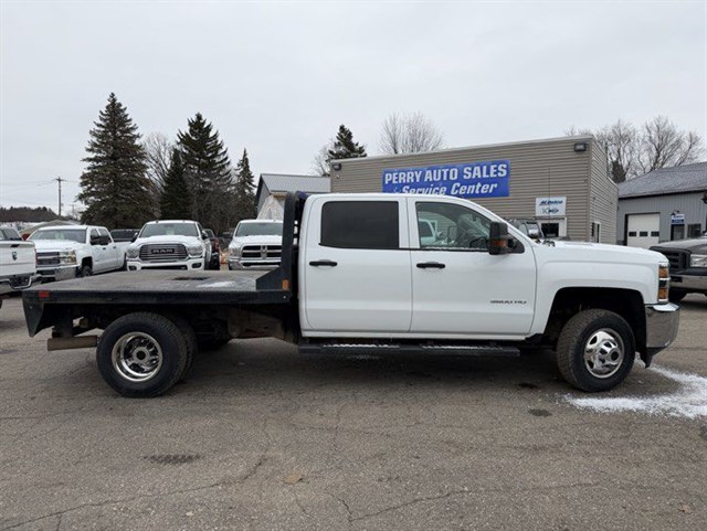 2016 Chevrolet Silverado HD WT's photo