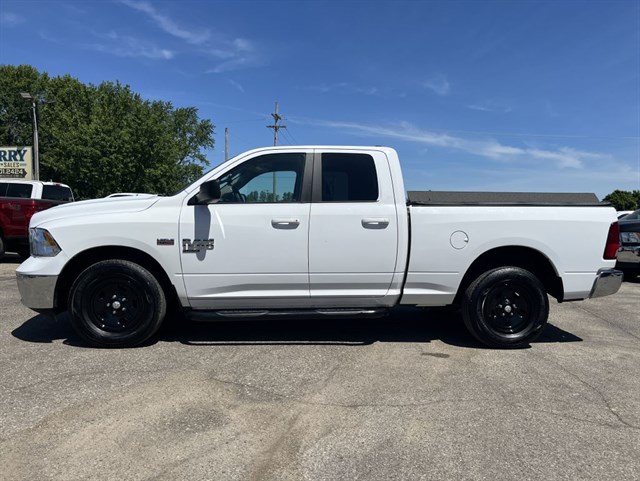 2019 RAM 1500 Classic SLT 4x4 Quad Cab 6'4's photo