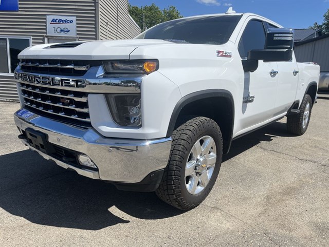 2023 Chevrolet Silverado HD LTZ 4WD Crew Cab Standard Box's photo