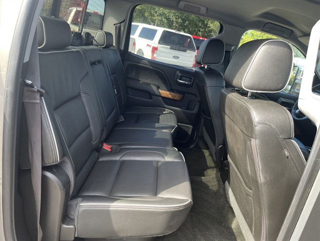 Chevrolet Silverado photo 32