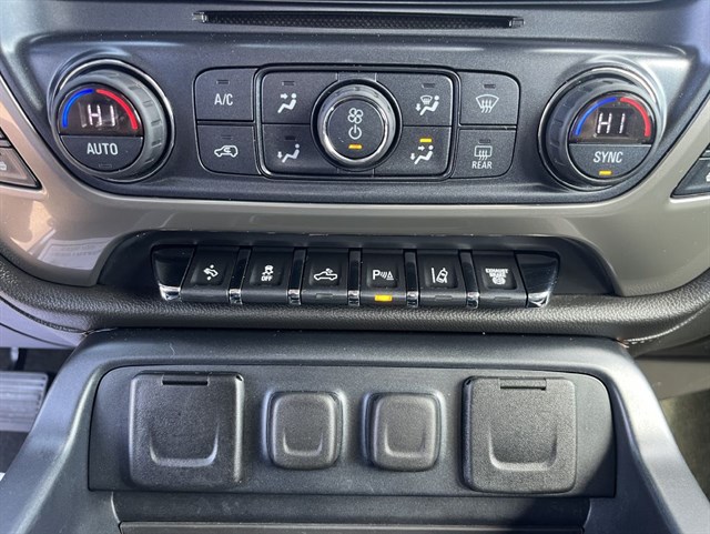 Chevrolet Silverado photo 30