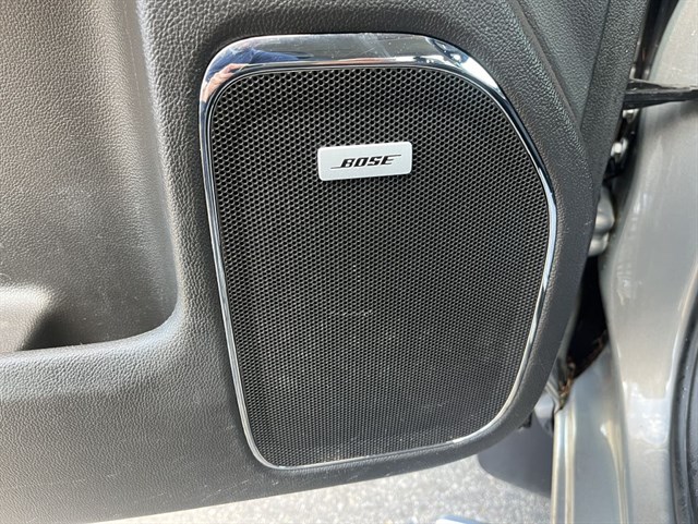 Chevrolet Silverado photo 21