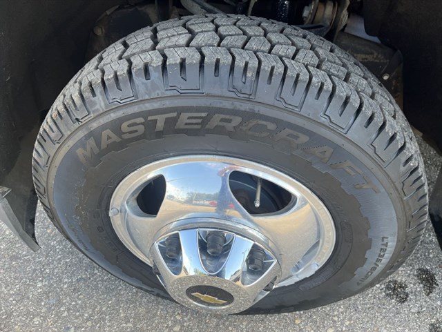 Chevrolet Silverado photo 17