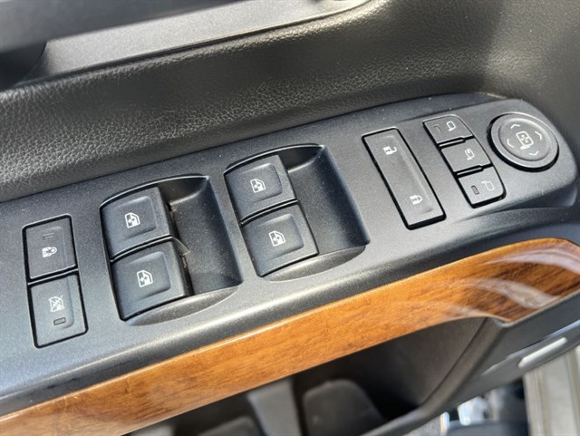 Chevrolet Silverado photo 20