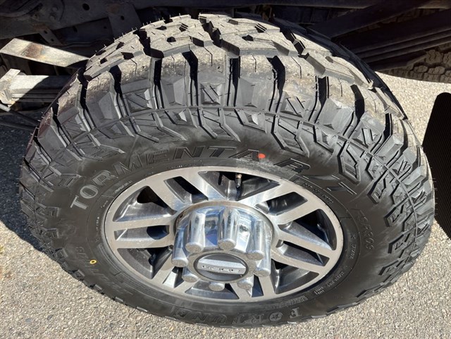 Ford F-350 photo 17