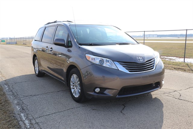 2014 toyota best sale sienna xle v6