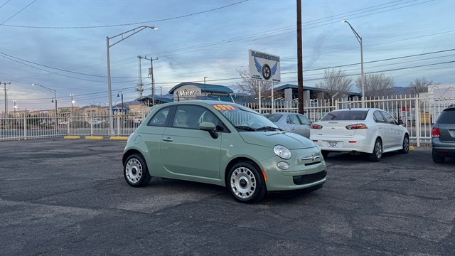 2015 FIAT 500 Pop's photo