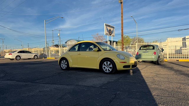 2008 Volkswagen New Beetle S