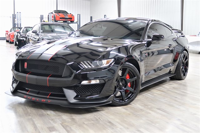 2017 Ford Mustang Shelby GT350's photo