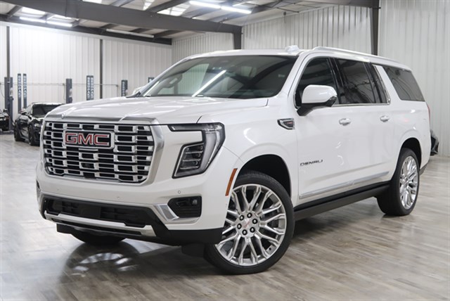 2025 GMC Yukon XL Denali's photo