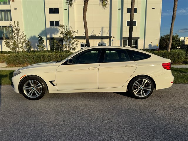 2014 BMW 3 Series 328i's photo