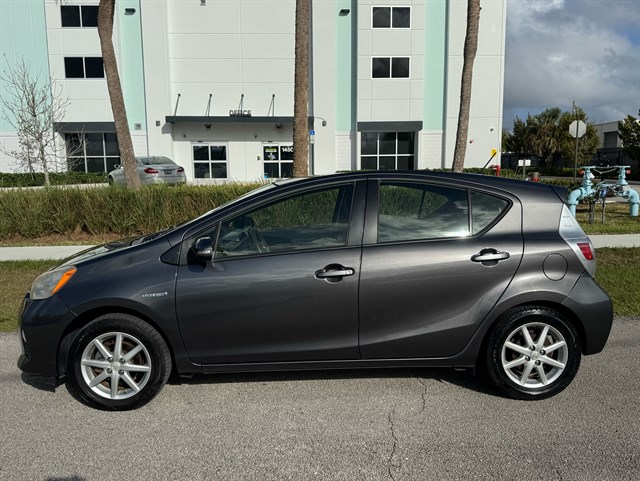 2012 Toyota Prius c Four