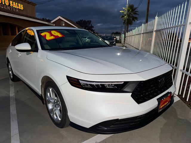 2024 Honda Accord LX's photo