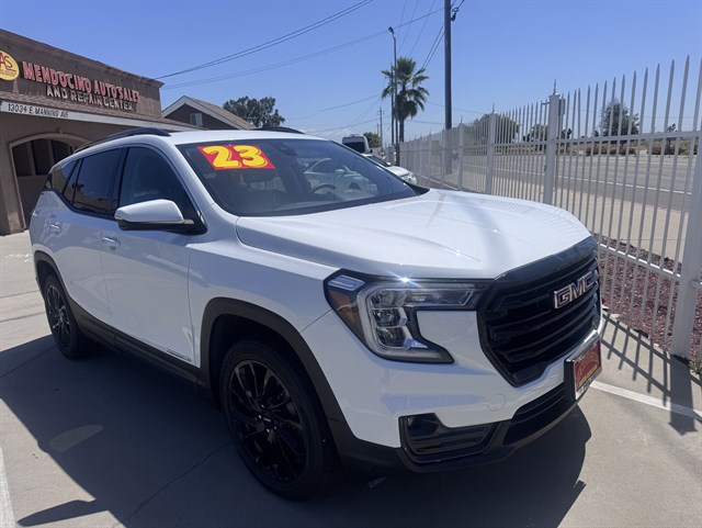 2023 GMC Terrain SLT AWD's photo