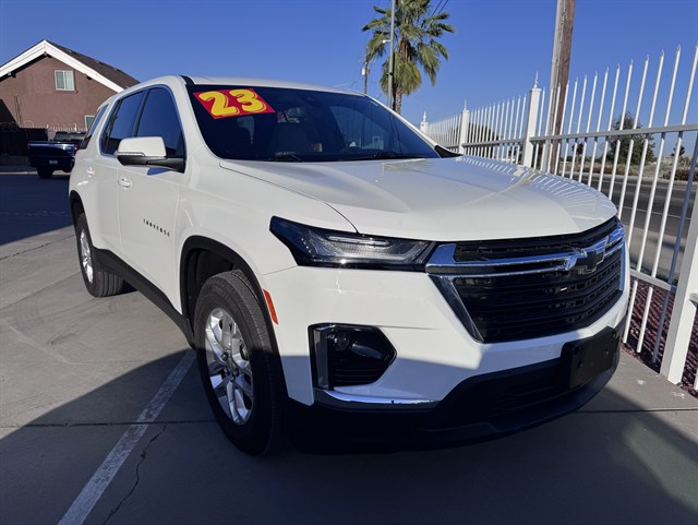2023 Chevrolet Traverse FWD LS's photo