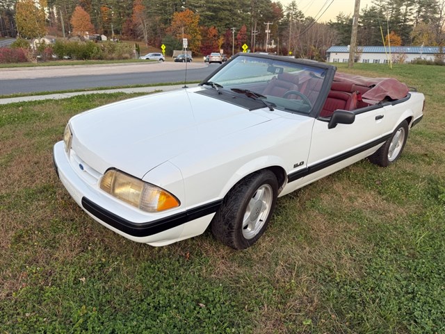 1991 Ford Mustang's photo