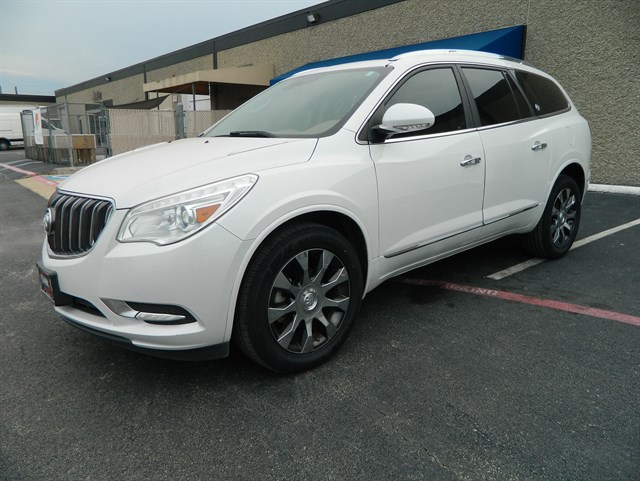 2017 Buick Enclave Premium's photo