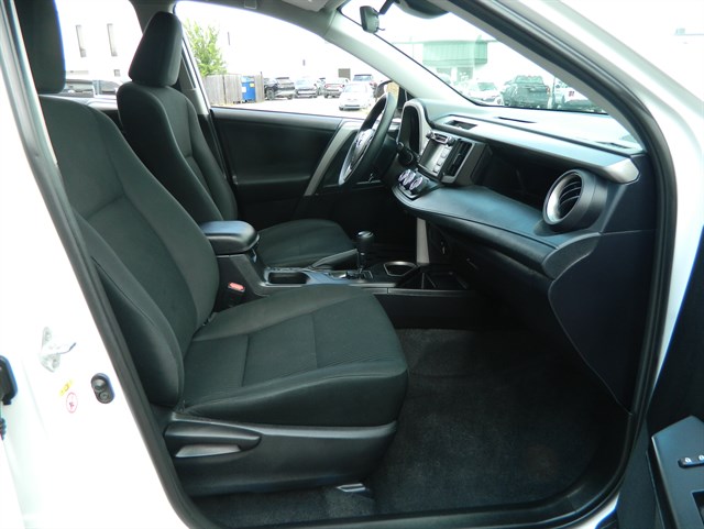 Toyota RAV4 photo 16