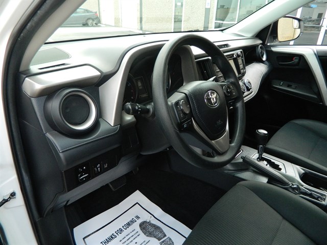Toyota RAV4 photo 10