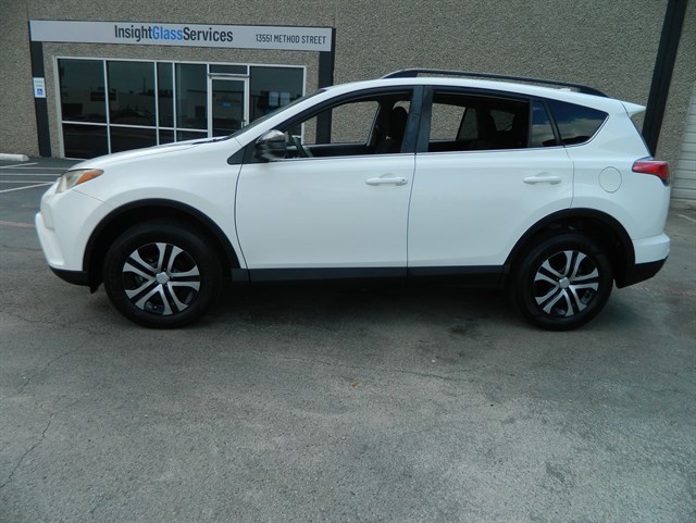 Toyota RAV4 photo 4