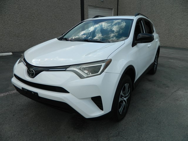 Toyota RAV4 photo 3
