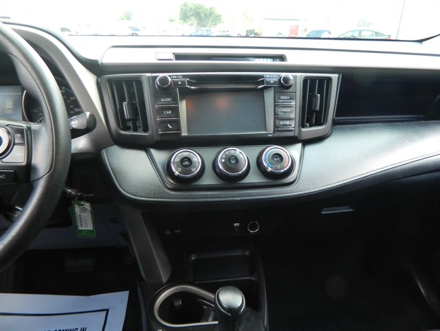 Toyota RAV4 photo 18