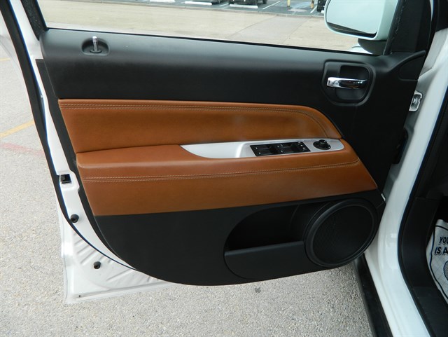 Jeep Compass photo 11