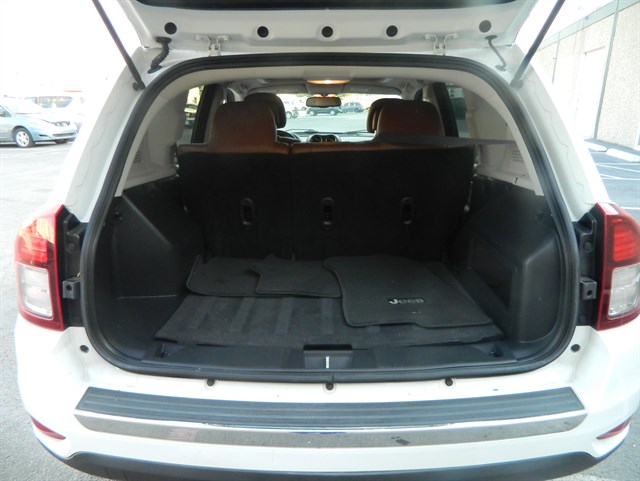 Jeep Compass photo 9
