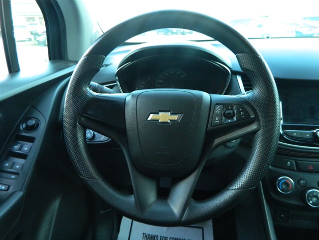 Chevrolet Trax photo 18