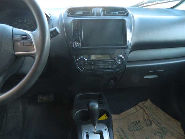 Mitsubishi Mirage G4 photo 22