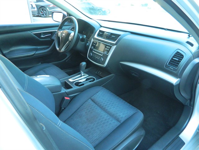 Nissan Altima photo 24