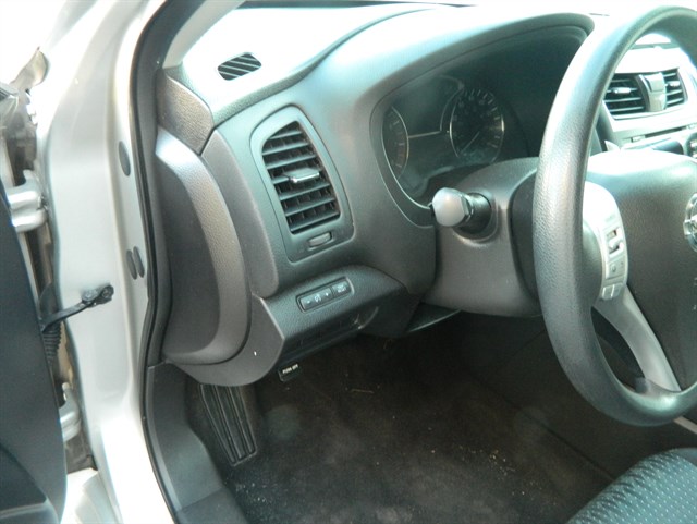 Nissan Altima photo 12