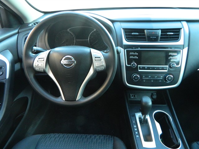 Nissan Altima photo 19