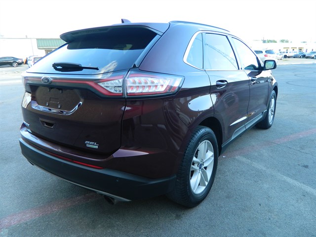 Ford Edge photo 8
