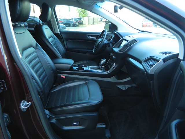 Ford Edge photo 17