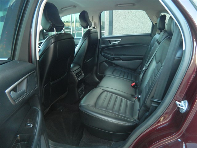 Ford Edge photo 13
