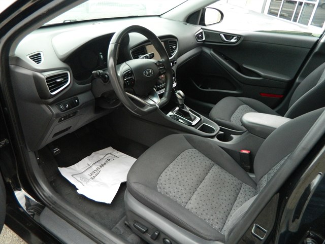 Hyundai Ioniq photo 13