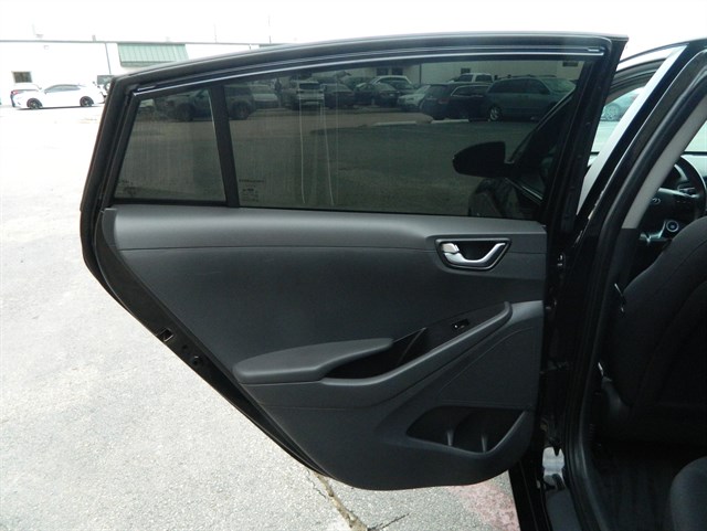 Hyundai Ioniq photo 15