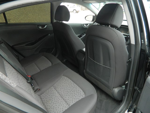 Hyundai Ioniq photo 27