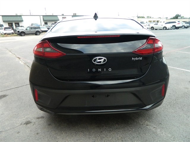 Hyundai Ioniq photo 6