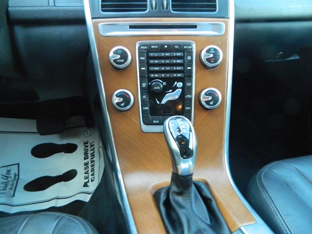Volvo XC60 photo 22