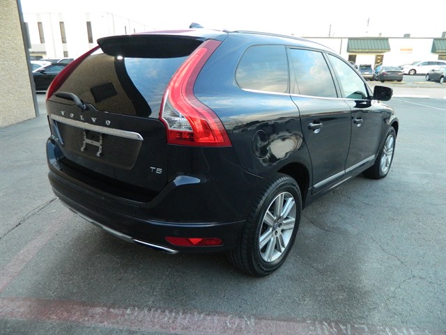 Volvo XC60 photo 7