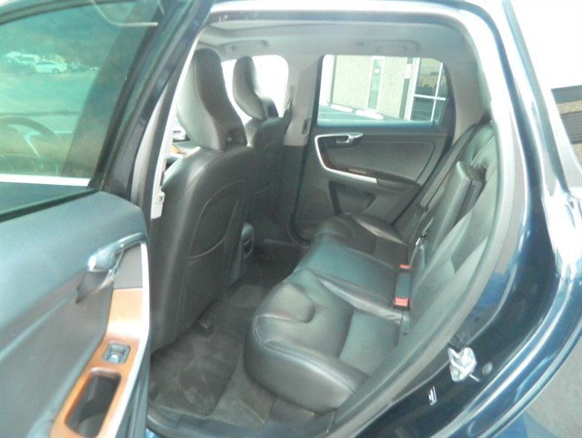 Volvo XC60 photo 15