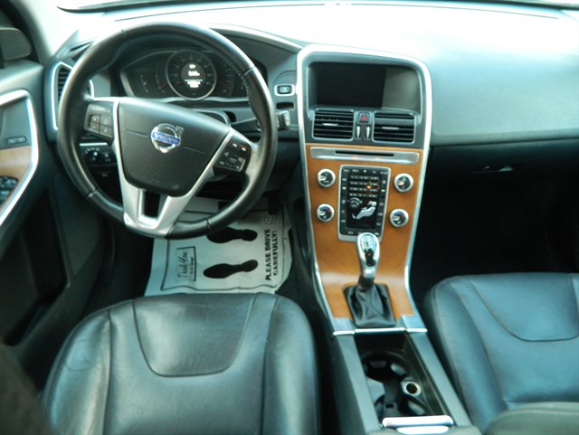 Volvo XC60 photo 19